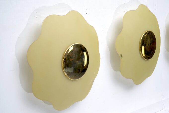 Set of three wall lamps by Fabbian in murano glass and brass. Italy 1970s